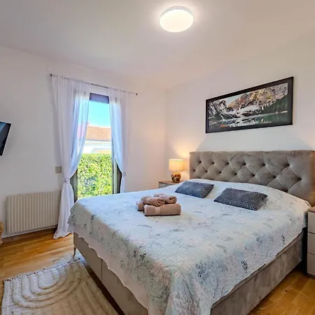 Pet Friendly In * Buje