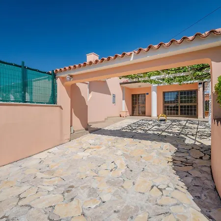 Pet Friendly In Σπίτι διακοπών Buje